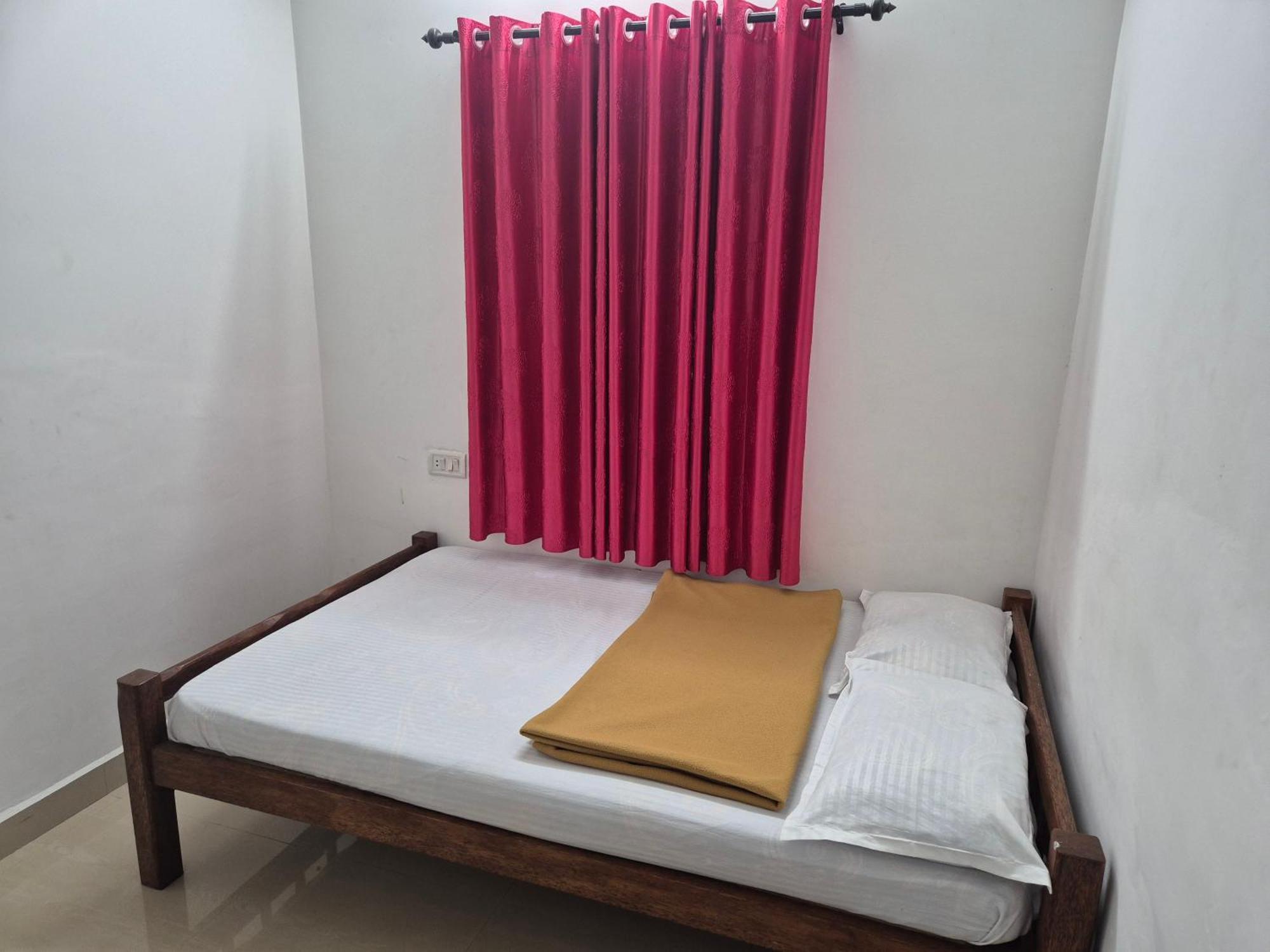 Anivilla Holiday Home Kunjithanny Anachal الغرفة الصورة